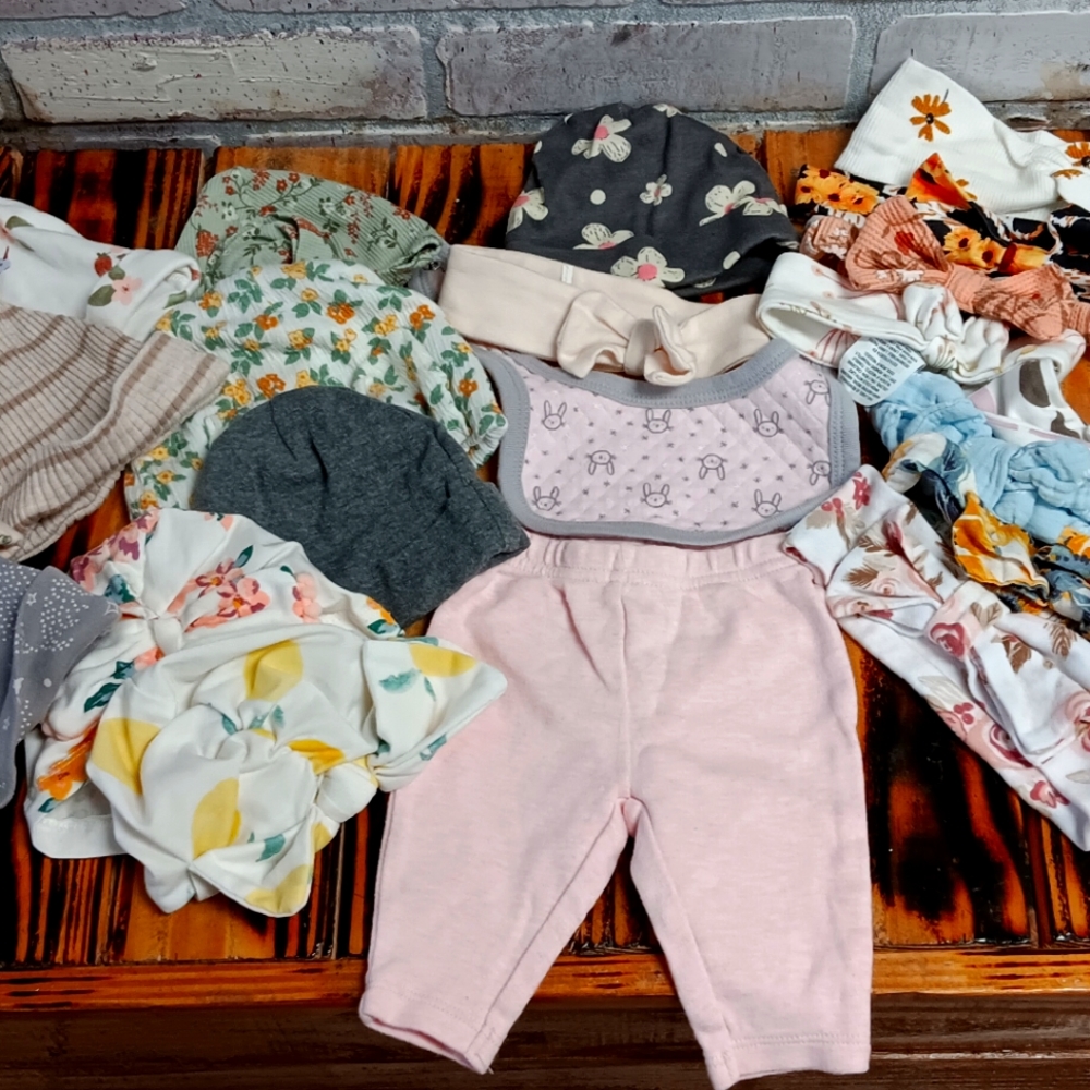 Bundle of infant girl hats,head bands